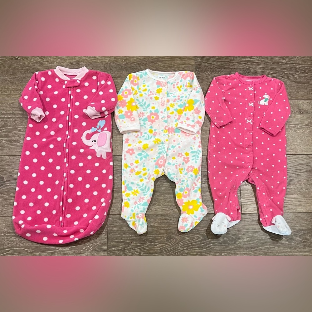 Girls Carters pajama bundle 6 month/OS pajama bundle 3 pairs pajamas